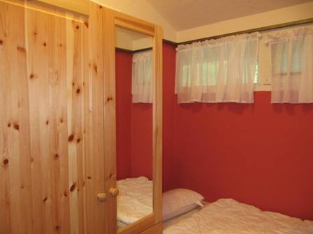 Schlafzimmer 2 ( Einzelbett, 180 x 90 cm)